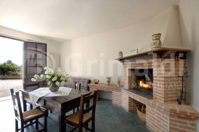 intera palazzina in vendita a Deruta