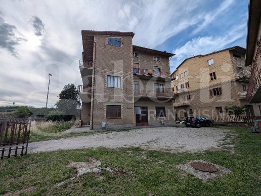 casa indipendente in vendita a Deruta