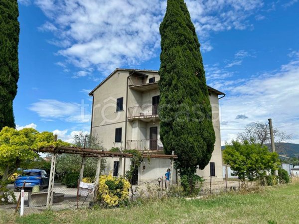 casa indipendente in vendita a Deruta in zona Fanciullata