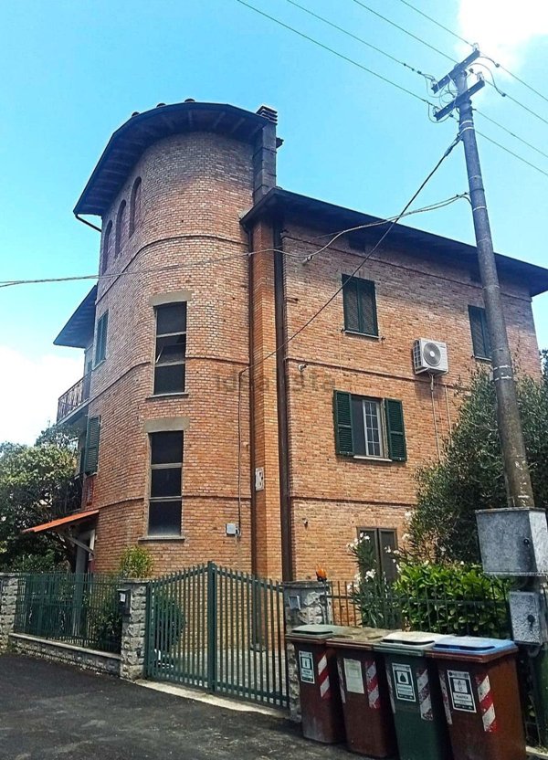 appartamento in vendita a Deruta in zona Ponte Nuovo