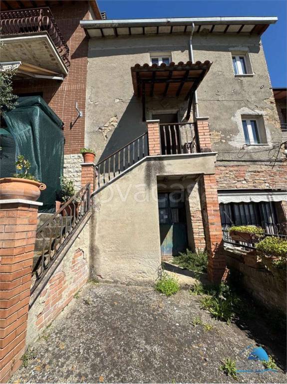 casa indipendente in vendita a Deruta in zona Ripabianca