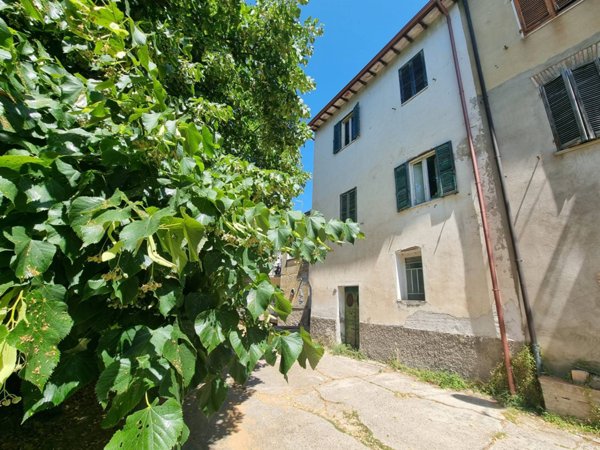 casa semindipendente in vendita a Deruta