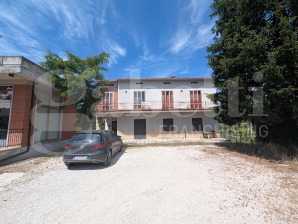 appartamento in vendita a Deruta