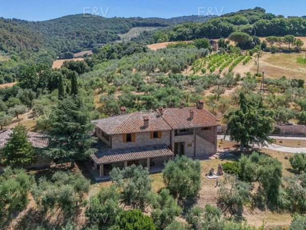 casa indipendente in vendita a Deruta