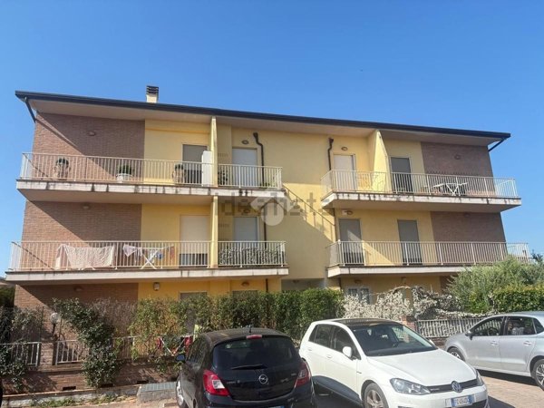 appartamento in vendita a Deruta in zona Sant'Angelo di Celle