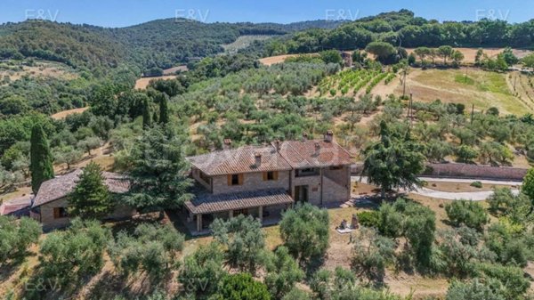 casa indipendente in vendita a Deruta