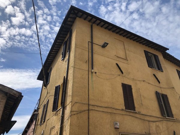 appartamento in vendita a Foligno in zona Sant'Eraclio