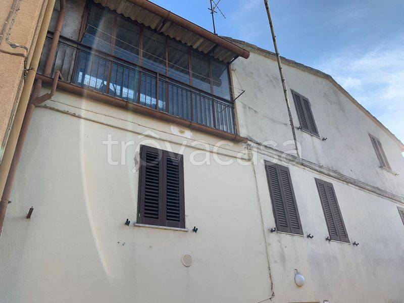 casa indipendente in vendita a Foligno in zona Uppello