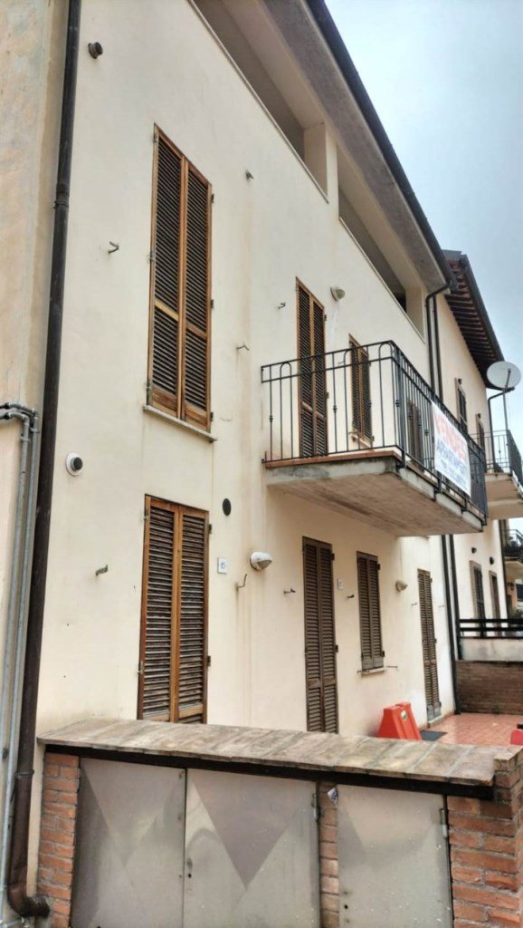 appartamento in vendita a Foligno in zona Colfiorito