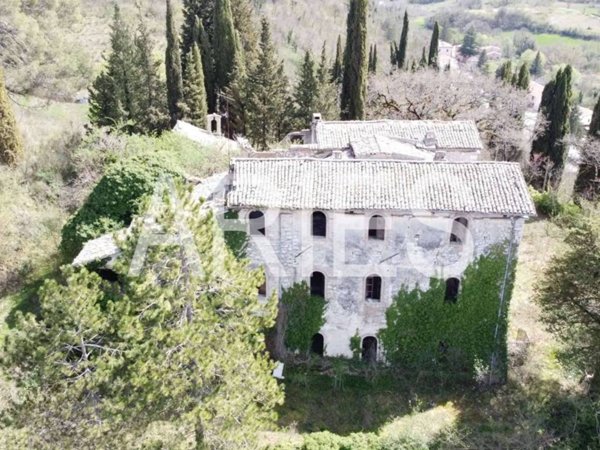 casa indipendente in vendita a Foligno in zona Casenove