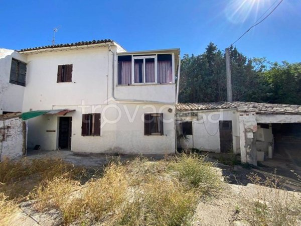 casa indipendente in vendita a Foligno in zona Colle San Lorenzo