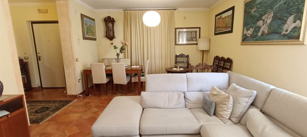 casa indipendente in vendita a Foligno in zona Sant'Eraclio