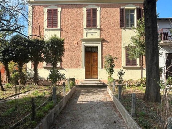casa indipendente in vendita a Foligno in zona Sant'Eraclio
