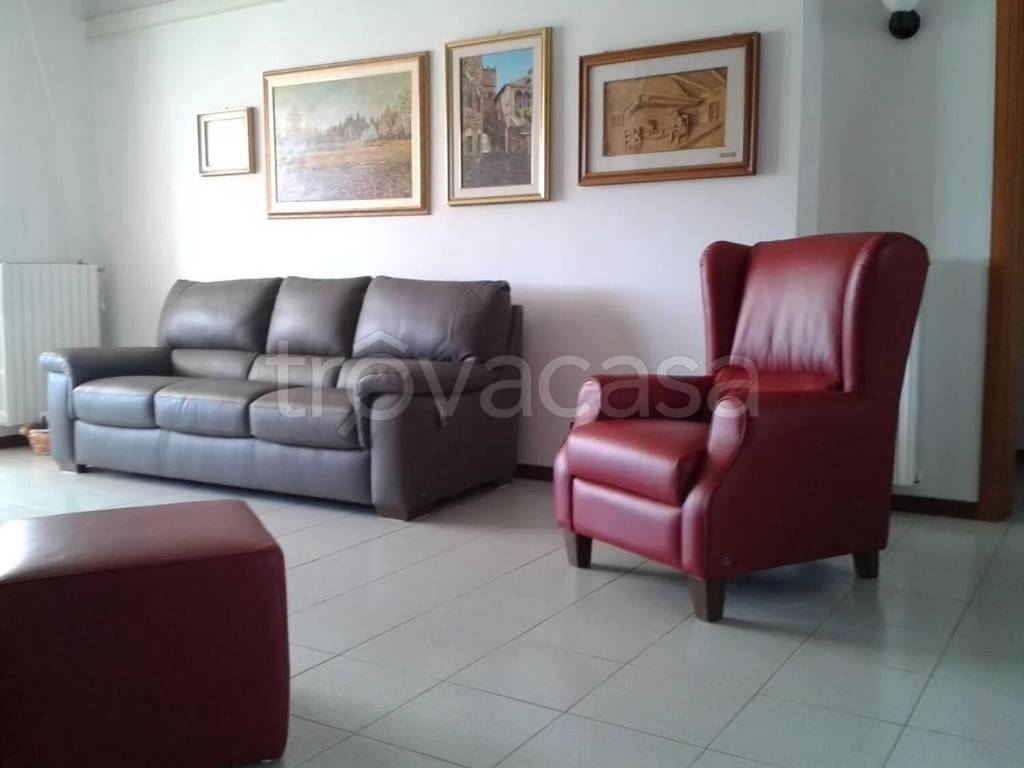 appartamento in vendita a Foligno in zona Sant'Eraclio