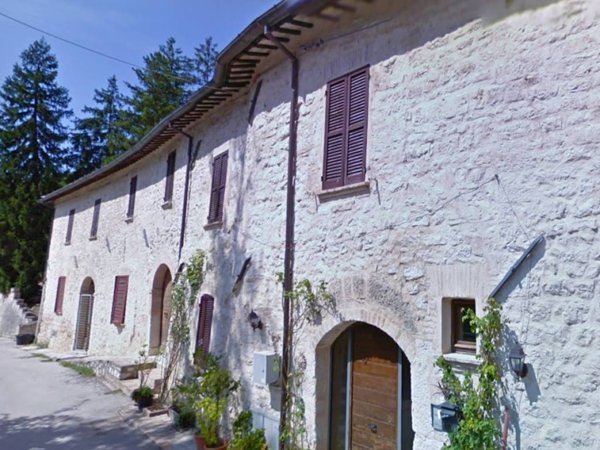 intera palazzina in vendita a Foligno in zona Scopoli