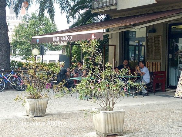 negozio in vendita a Foligno in zona Maceratola