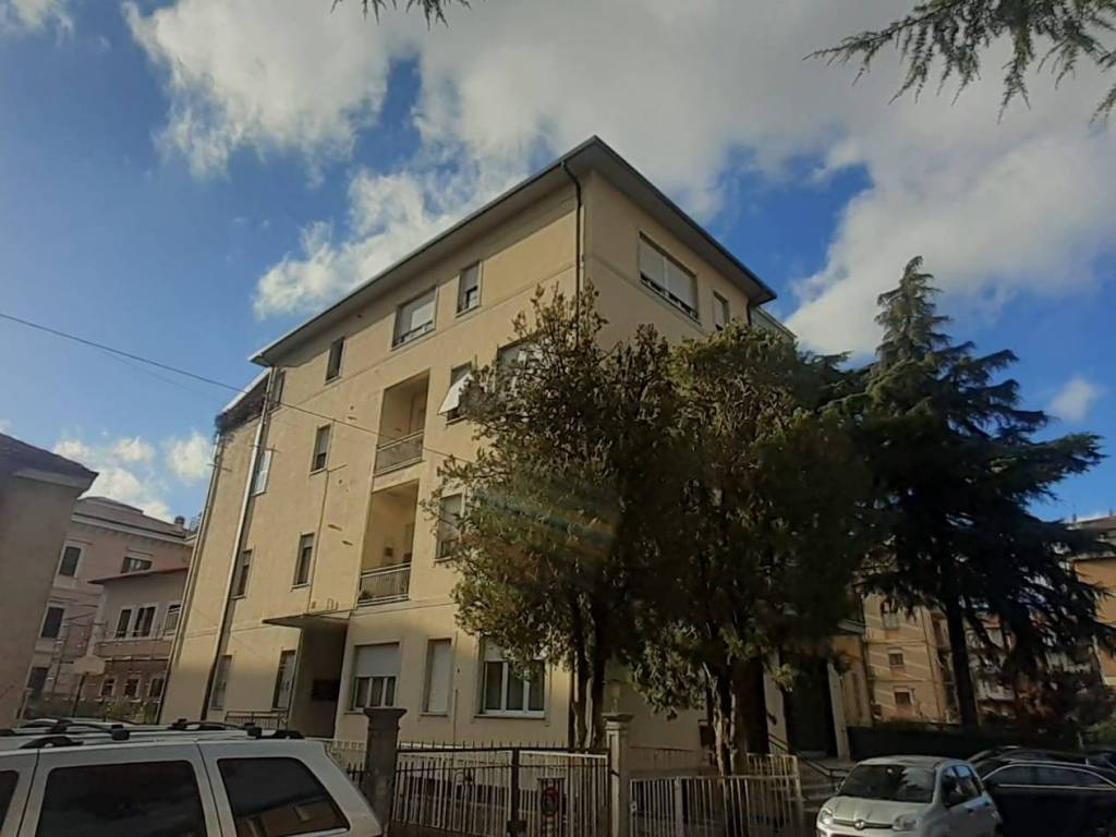 appartamento in vendita a Foligno in zona Paciana