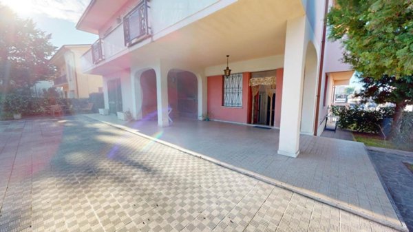 casa indipendente in vendita a Foligno in zona Sant'Eraclio