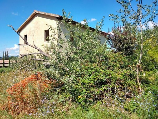 casa indipendente in vendita a Foligno in zona San Sebastiano