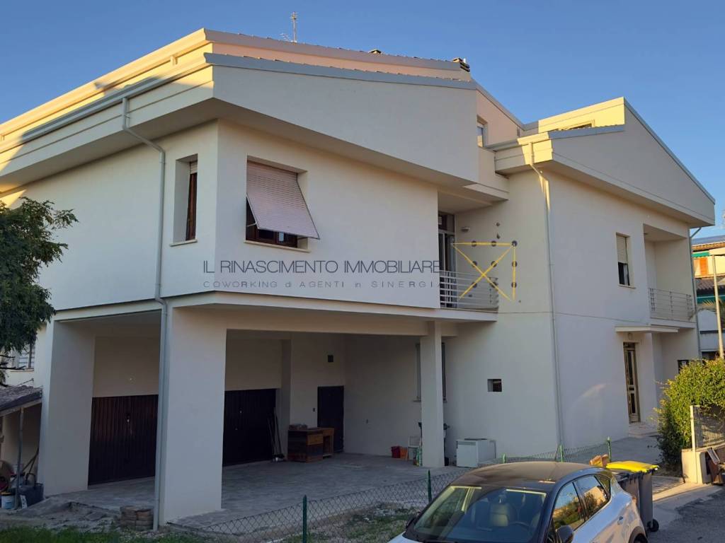 appartamento in vendita a Foligno in zona Paciana