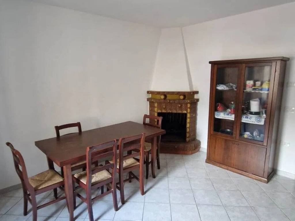 casa indipendente in vendita a Foligno in zona Colfiorito