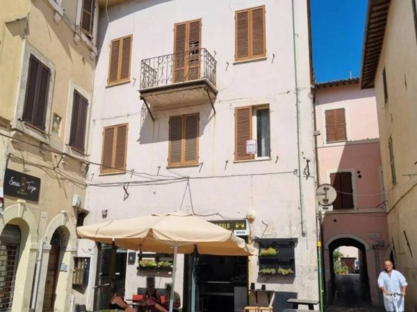 casa indipendente in vendita a Foligno