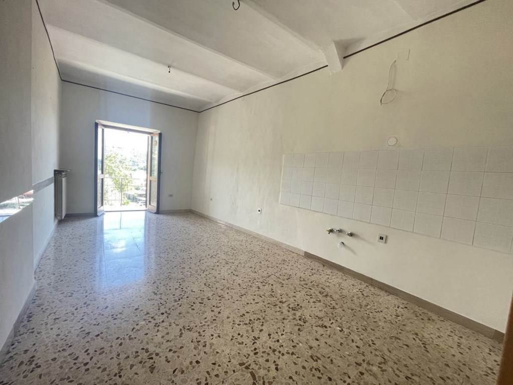 appartamento in vendita a Foligno in zona Camino