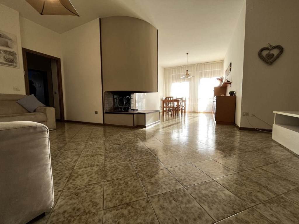 appartamento in vendita a Foligno in zona Camino