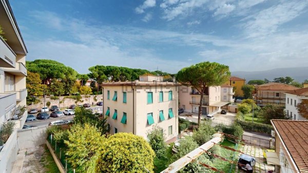 appartamento in vendita a Foligno in zona Sterpete