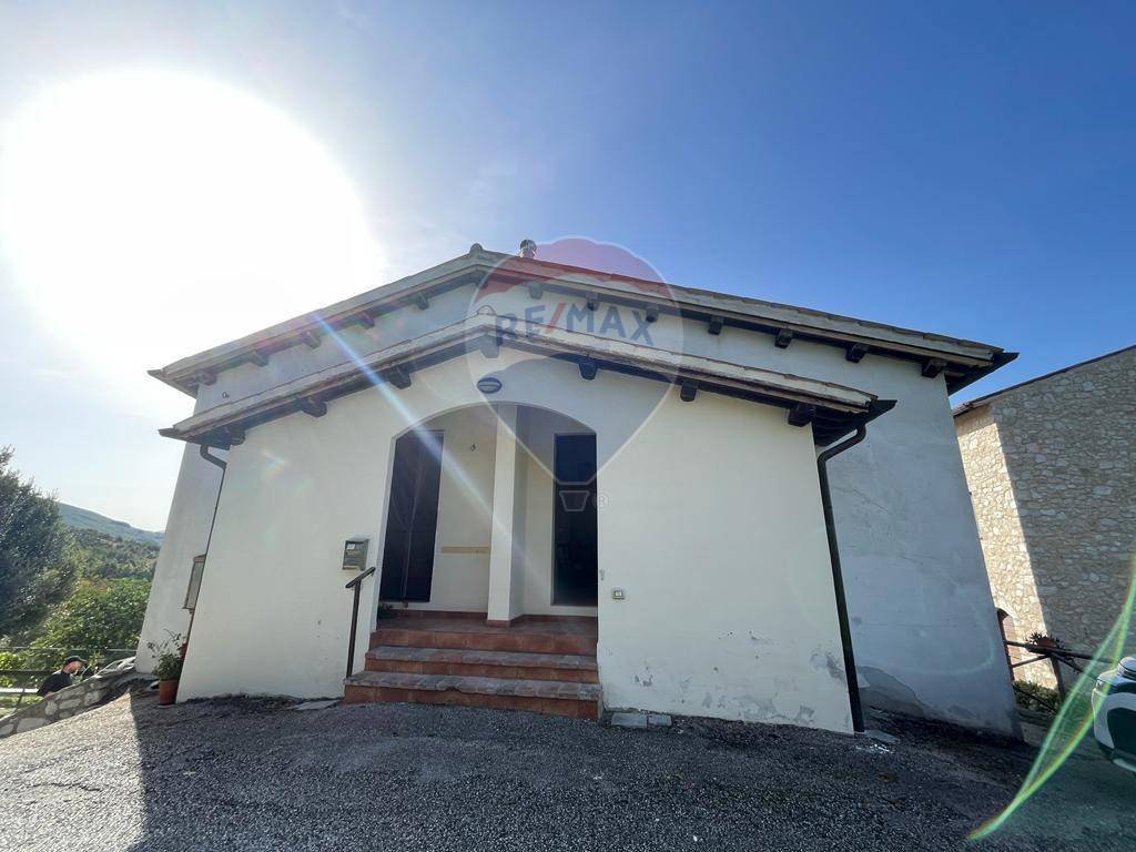 appartamento in vendita a Foligno in zona Cerritello