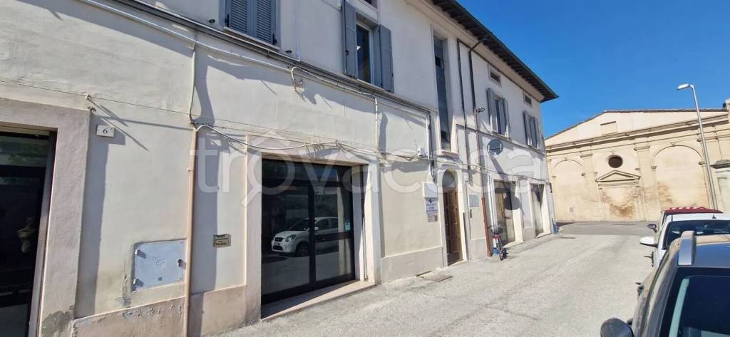 quadrivano in vendita a Foligno