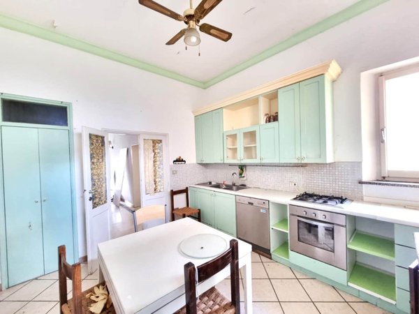 casa indipendente in vendita a Foligno