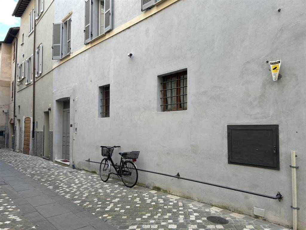 ufficio in vendita a Foligno