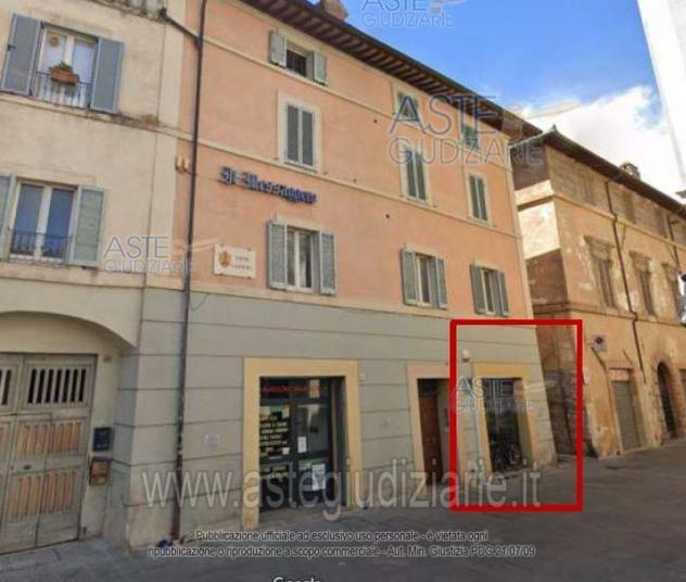negozio in vendita a Foligno