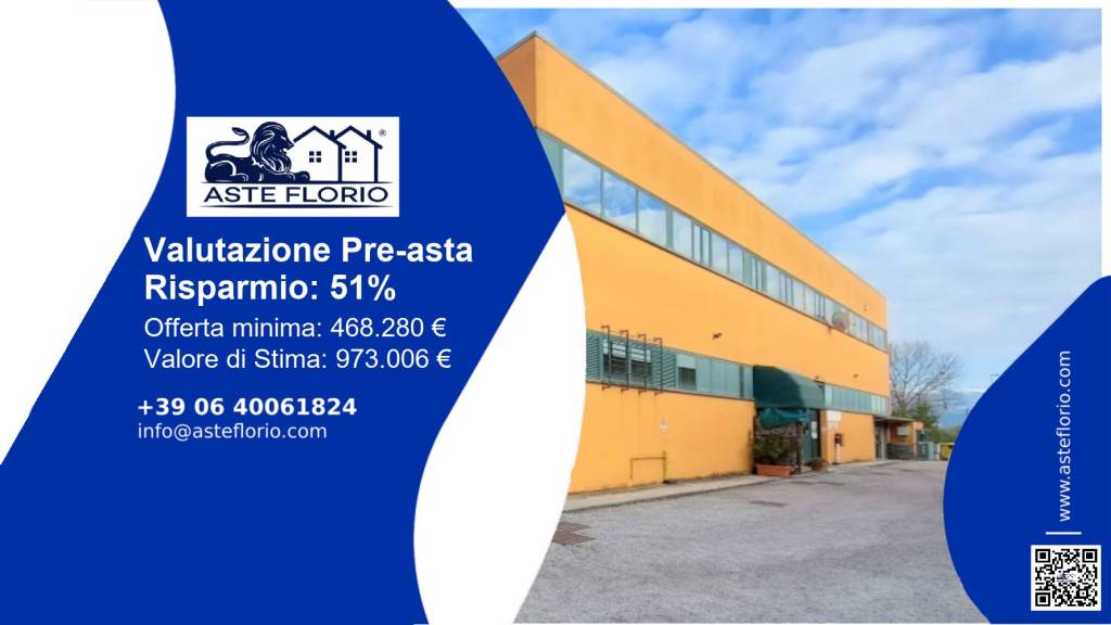 locale commerciale in vendita a Foligno in zona Paciana