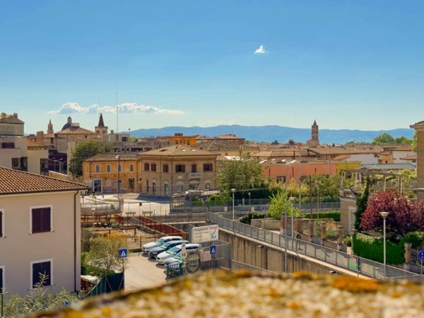 appartamento in vendita a Foligno in zona Camino