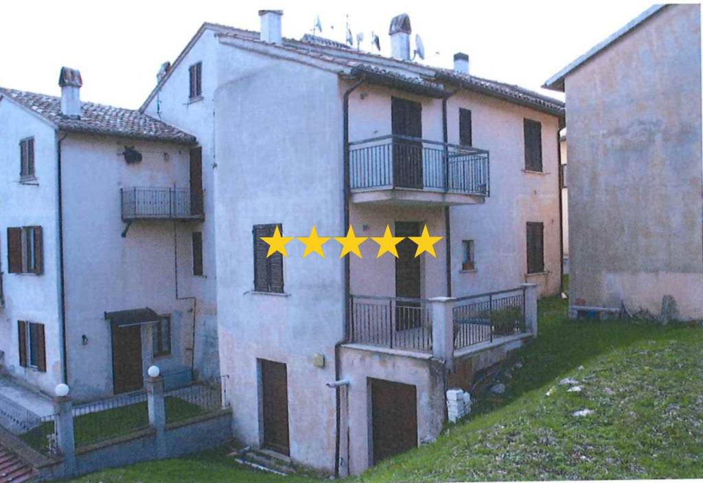 appartamento in vendita a Foligno in zona Annifo