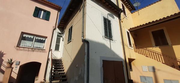 casa indipendente in vendita a Foligno in zona Camino