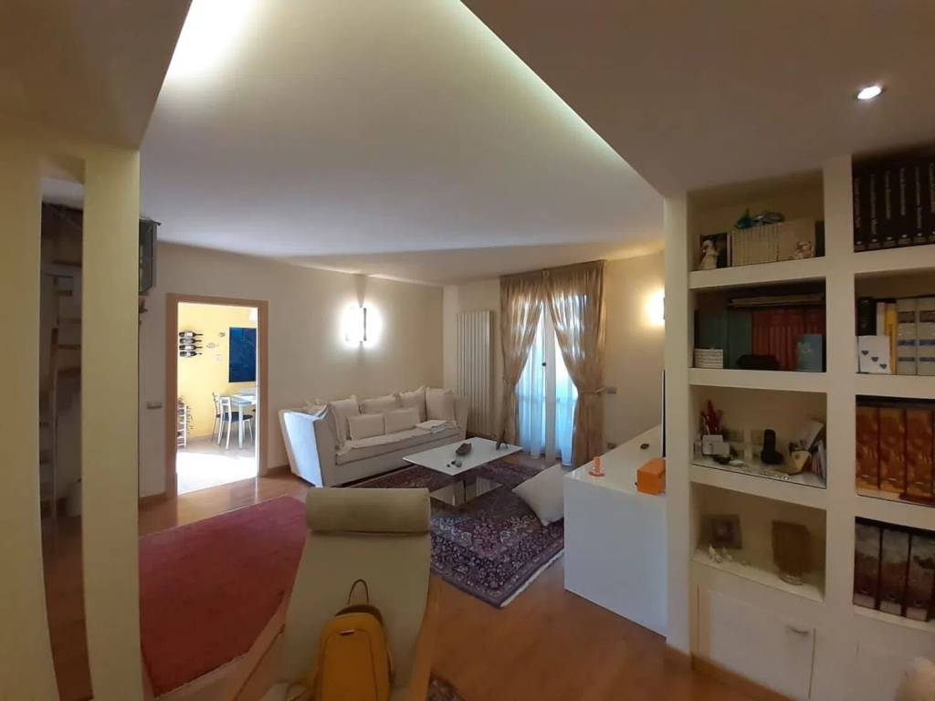 appartamento in vendita a Foligno in zona San Giovanni Profiamma