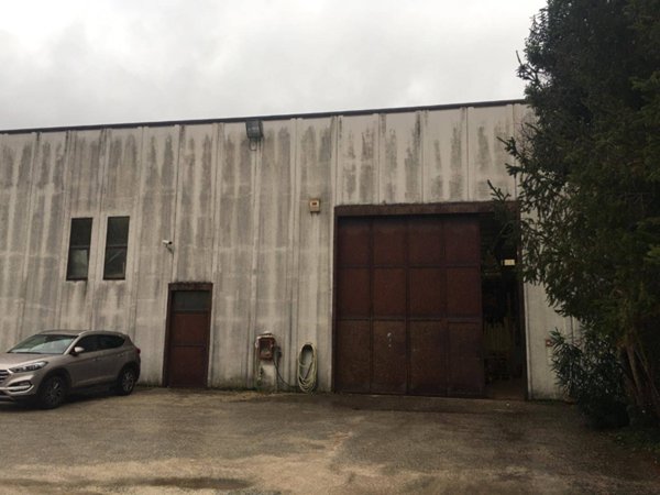 capannone in vendita a Foligno