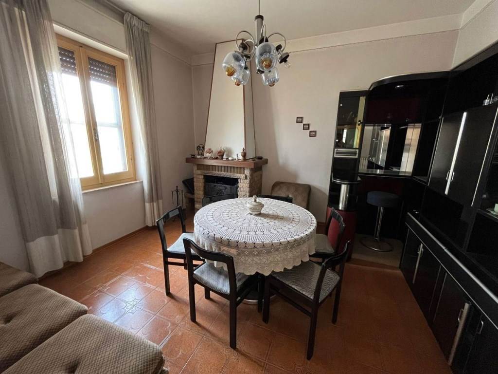 appartamento in vendita a Foligno in zona Camino