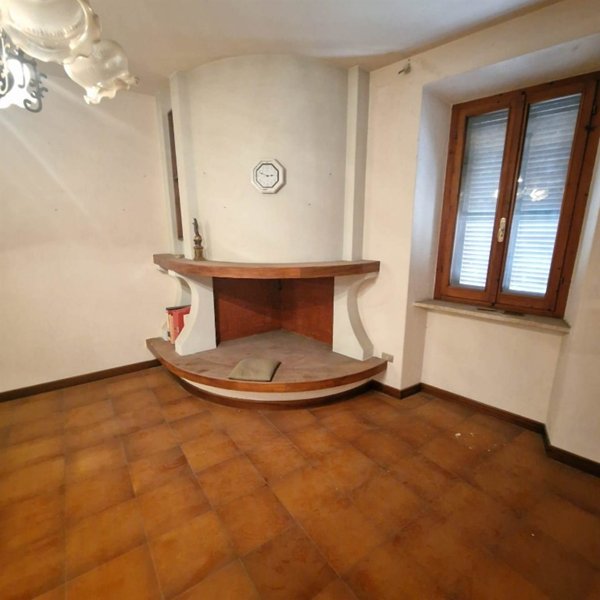 appartamento in vendita a Foligno in zona Budino
