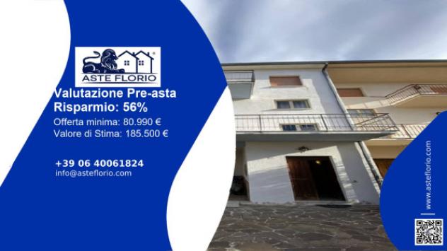 casa indipendente in vendita a Foligno in zona Scafali