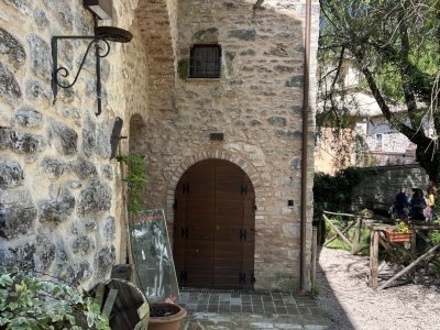 appartamento in vendita a Foligno in zona Rasiglia