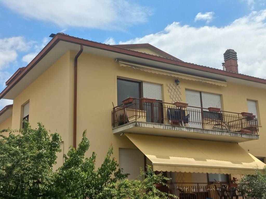 appartamento in vendita a Foligno in zona Paciana