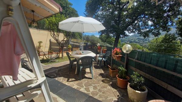 casa indipendente in vendita a Foligno in zona Camino