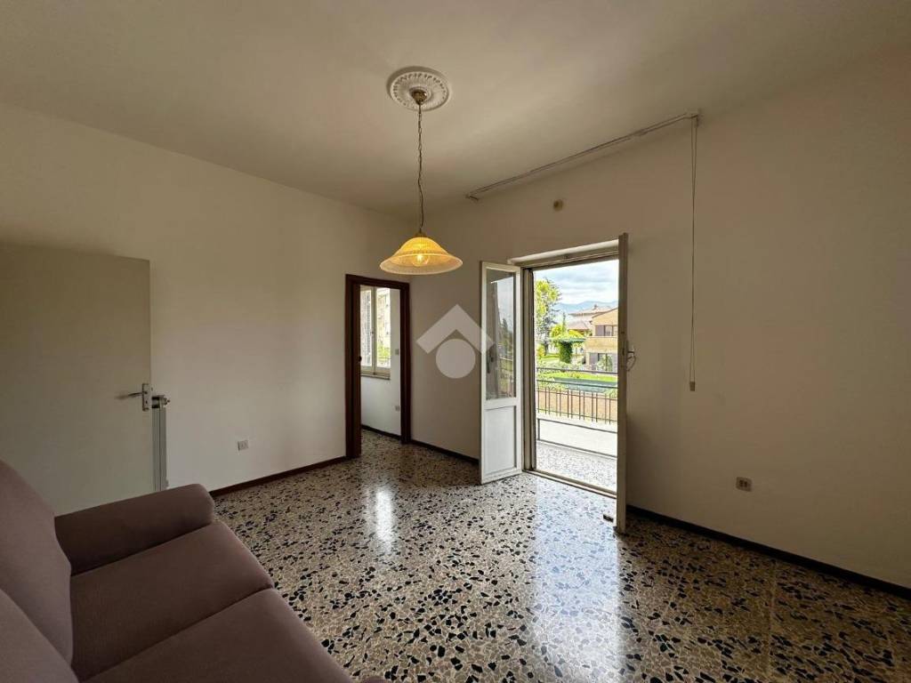 appartamento in vendita a Foligno in zona Sterpete