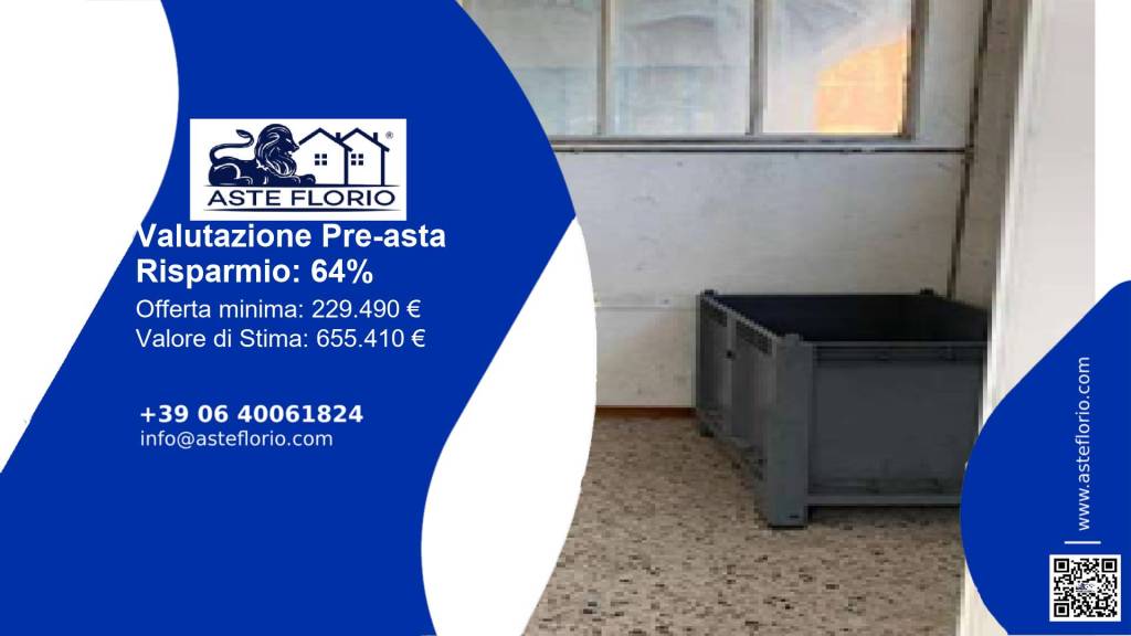locale commerciale in vendita a Foligno