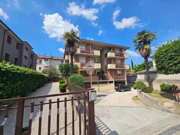 appartamento in vendita a Foligno in zona Paciana