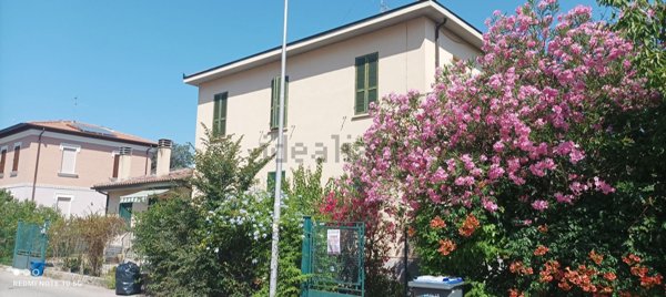 casa indipendente in vendita a Foligno in zona Camino